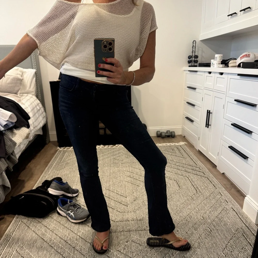 Just Black Women's blue dark denim  Jeans, size 26 stretchy comfortable fabric